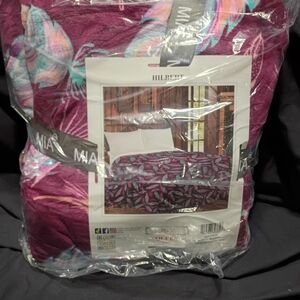 MIA Hilbert Purple and Pink Bedding Set